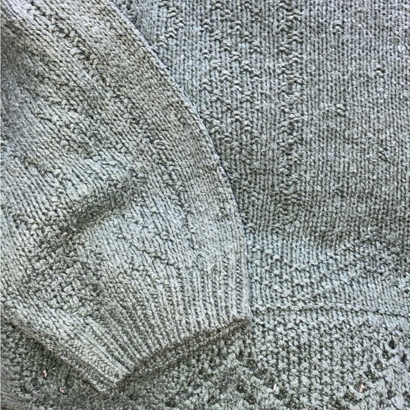 Earthy Green sweater! 🌿🌿🌱🌱 - Picture 2 of 3